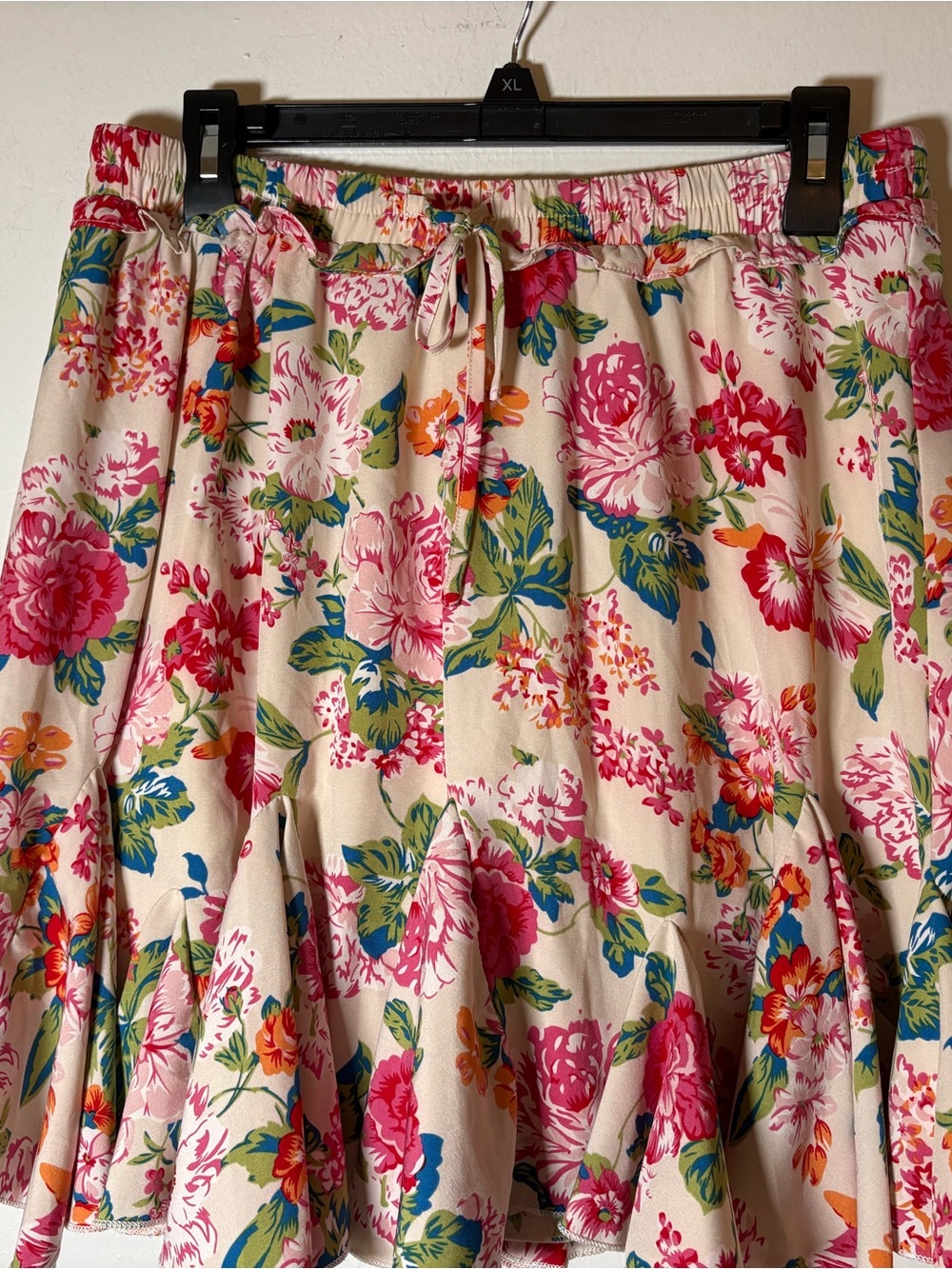 JODIFL Cream Skirt with Pink Floral Print